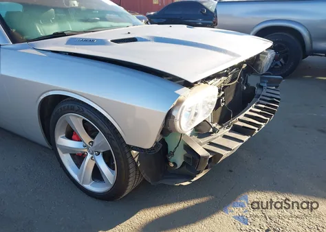 2010 Dodge Challenger Srt8 from USA, damaged, VIN 2B3CJ7DWXAH261782